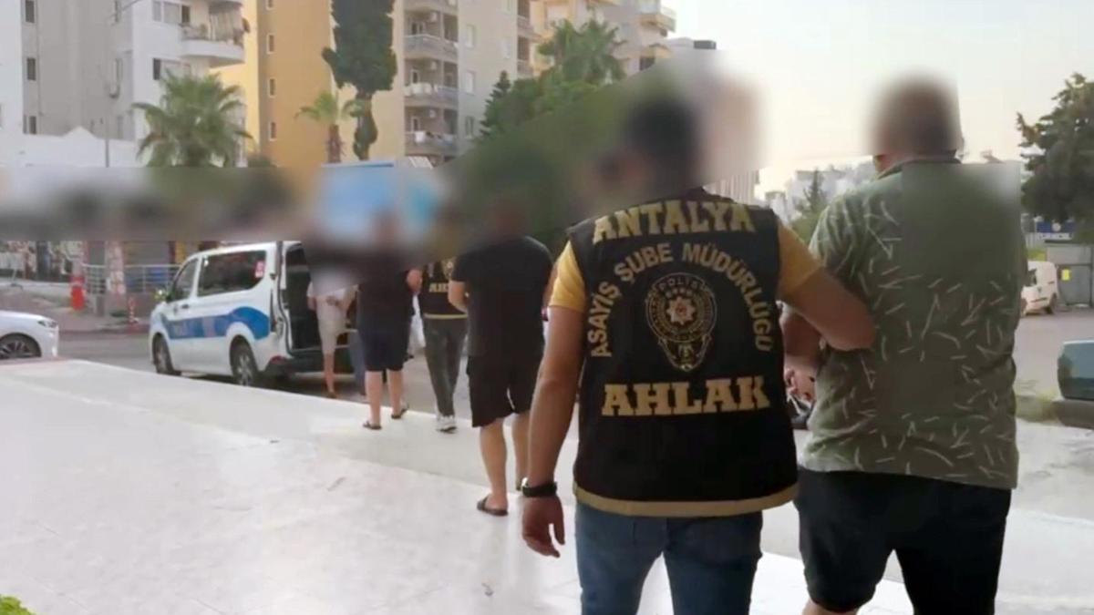 Fuhuş operasyonunda 14 mağdur kadın kurtarıldı, 3 tutuklama