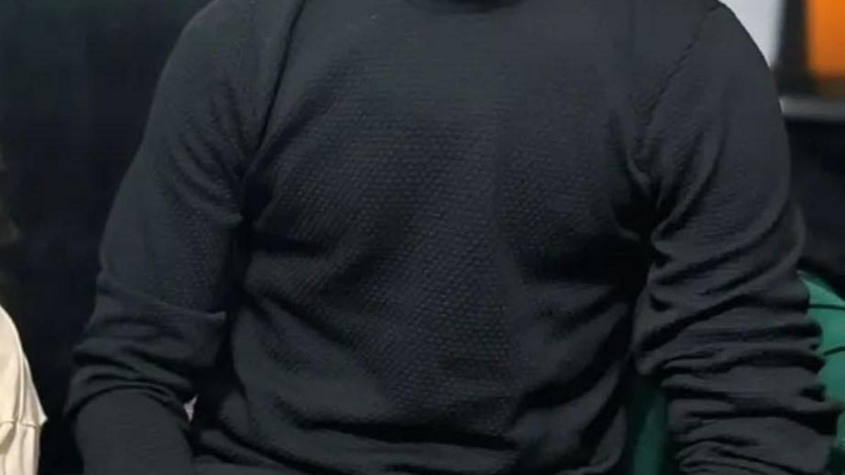 Kaza geçirenlere yardım için duran temizlik işçisi, ölenin oğlu olduğunu görünce yıkıldı