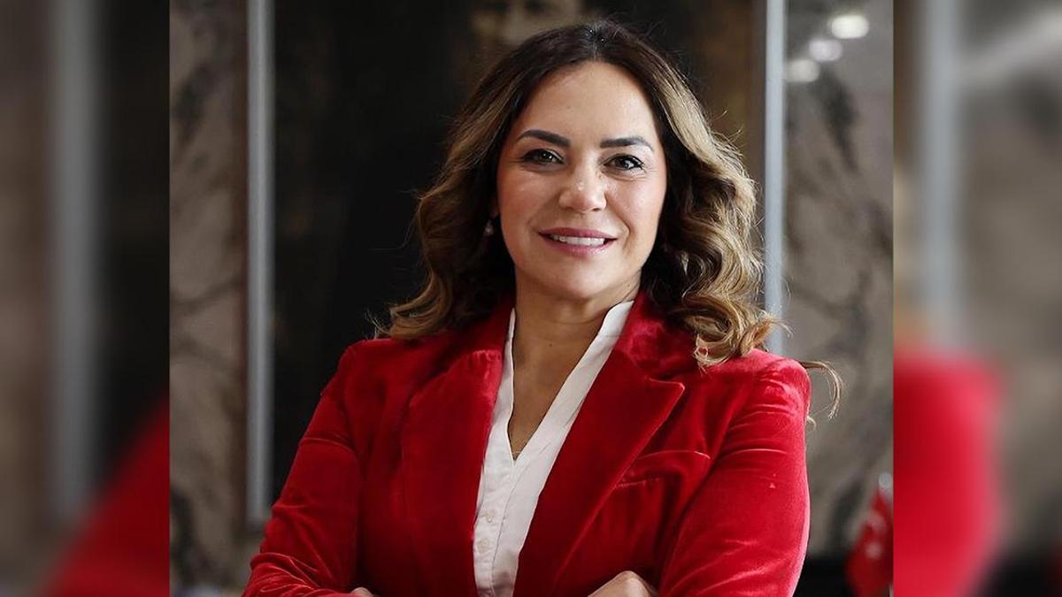 Tekirdağ Büyükşehir Belediye Başkanı Yüceer, Yeni Parti'ye geçti