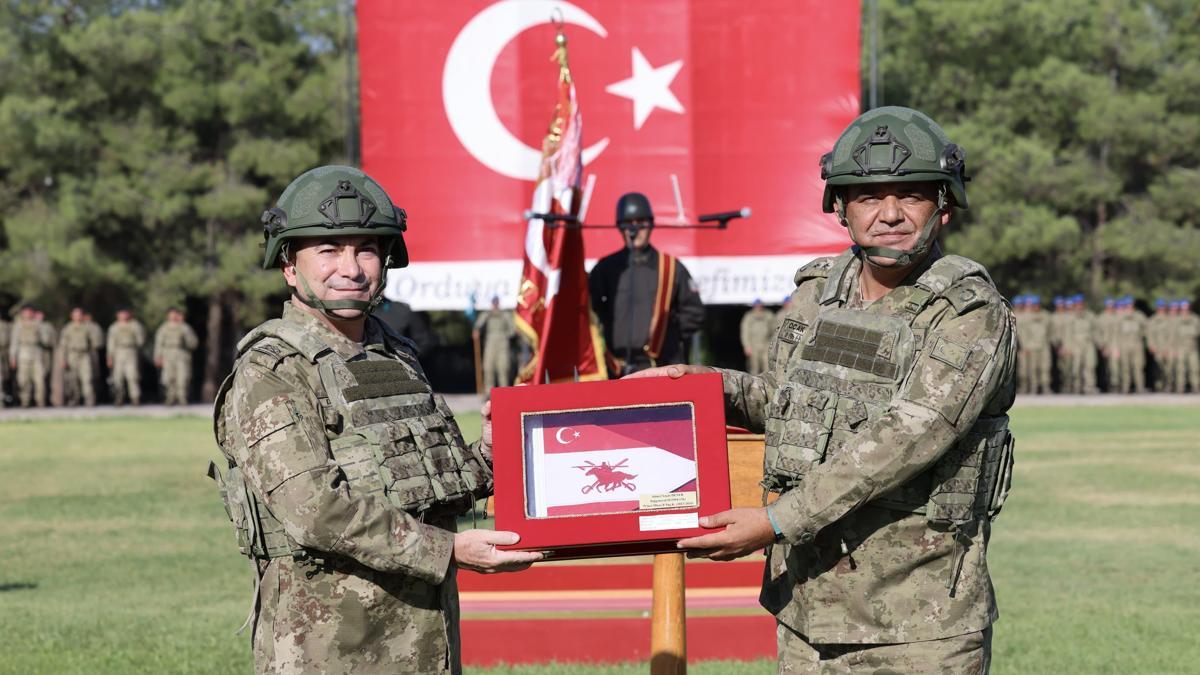 Mardinde, 70inci Mekanize Piyade Tugay Komutanlığında devir teslim töreni