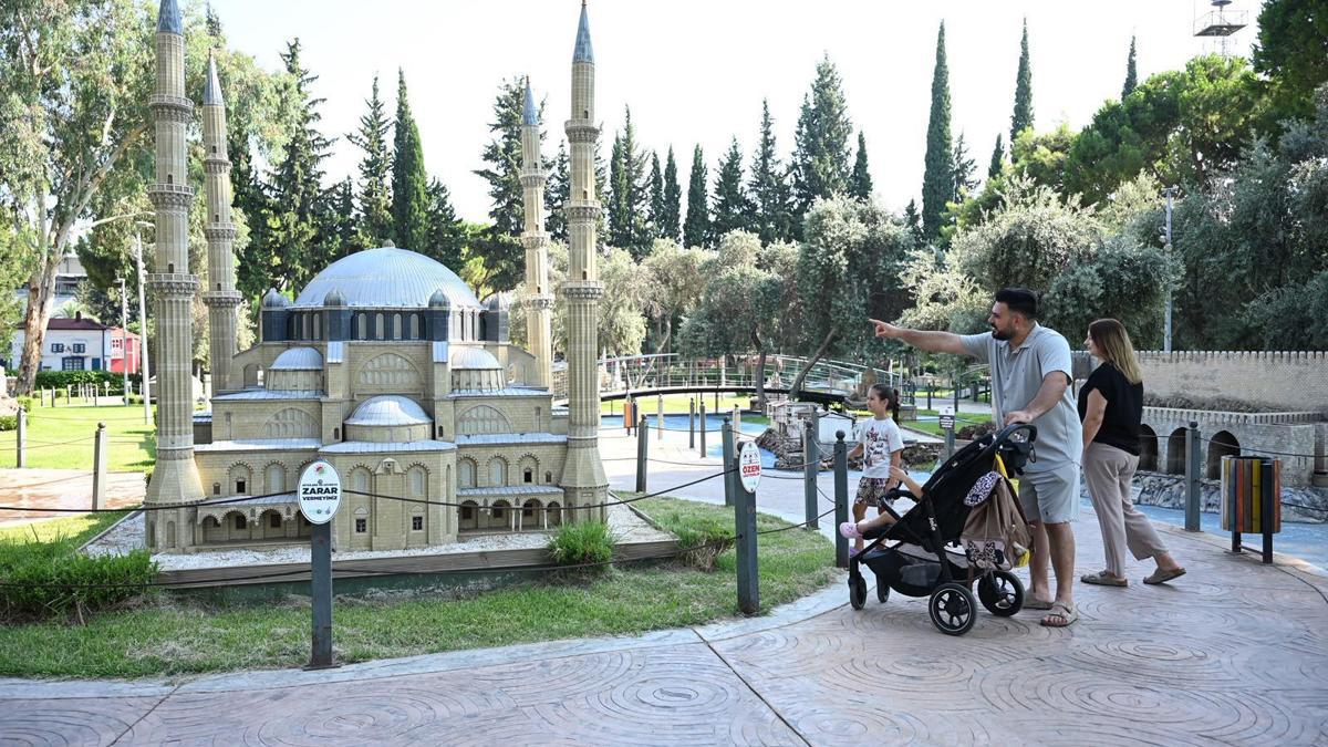 Dokumapark Açık Hava Müzesi'ne yoğun ilgi