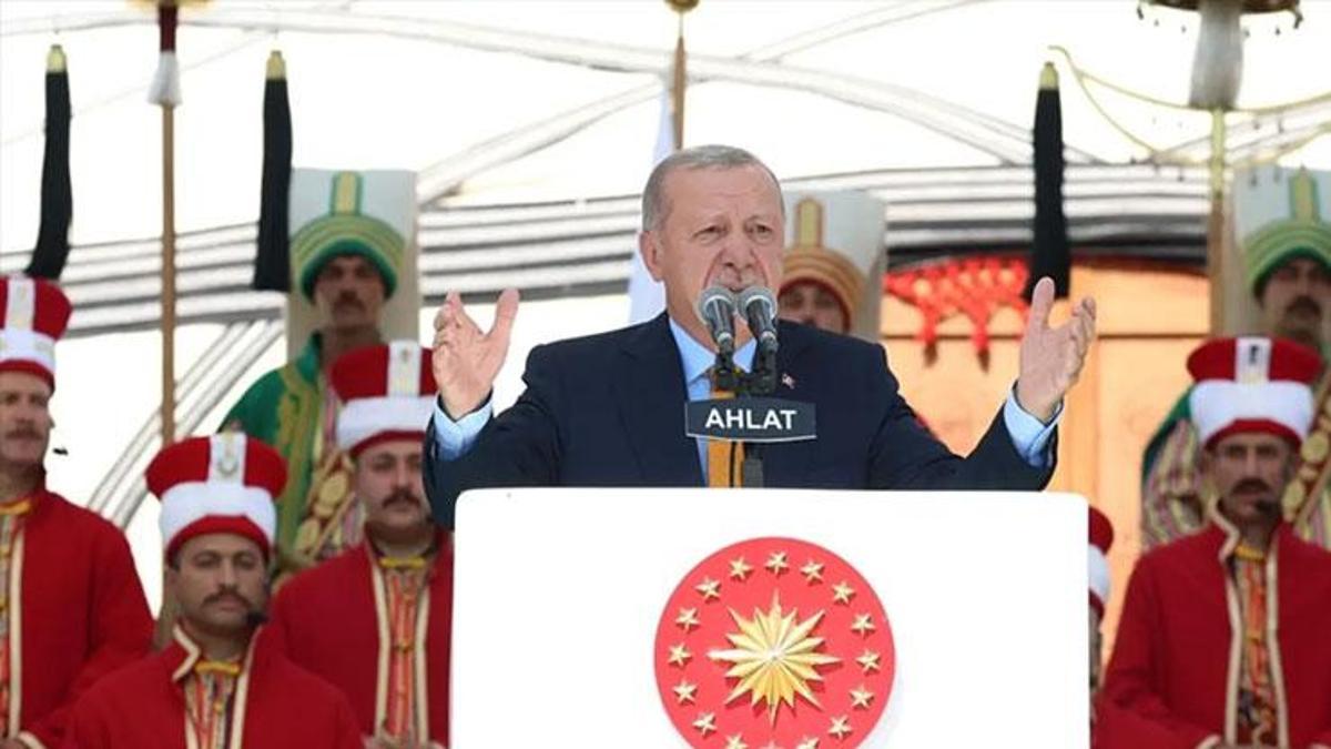 SON DAKİKA... Cumhurbaşkanı Erdoğan'dan Ahlat'ta açıklamalar