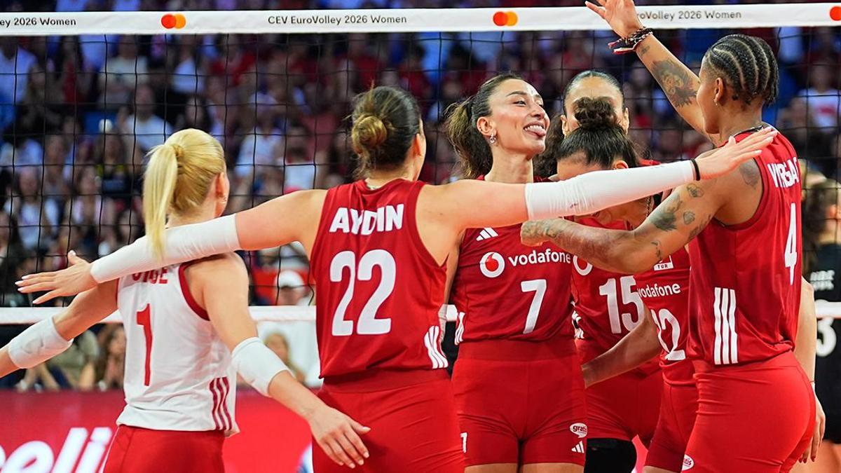 SON DAKİKA | Filenin Sultanları, Almanyayı da rahat geçti