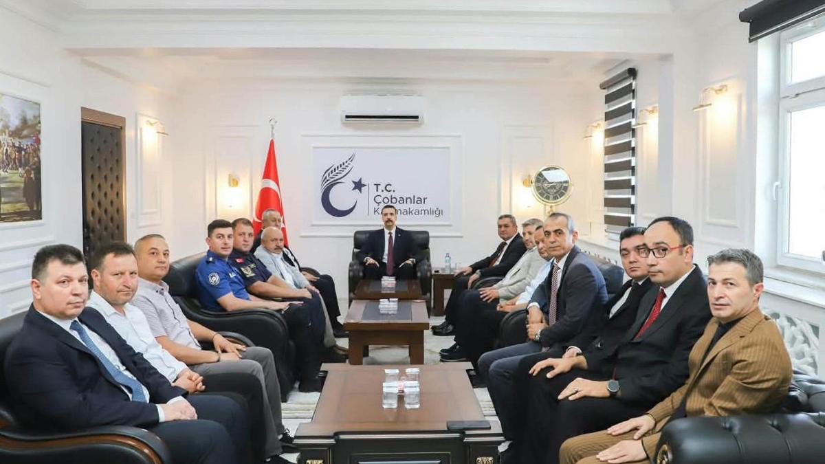 Çobanlar Kaymakam Vekili Ömer Nergiz göreve başladı
