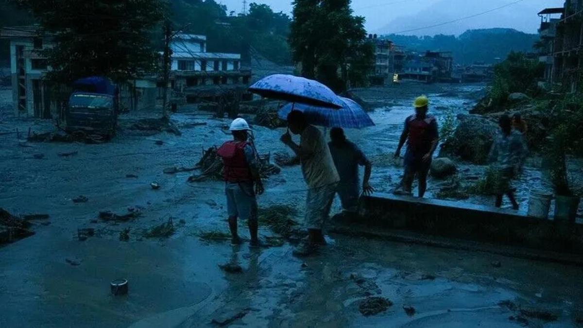 Nepaldeki selde can kaybı 389a yükseldi