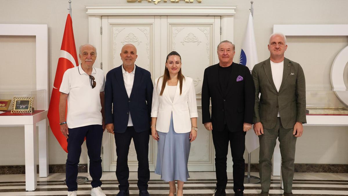 Başkan Vekili Özdemir, Alanyaspor yönetimini ağırladı