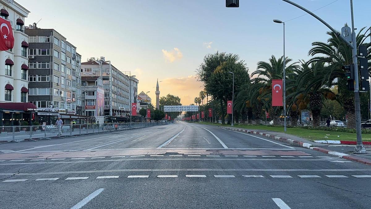İstanbul'da bugün bazı yollar trafiğe kapalı!