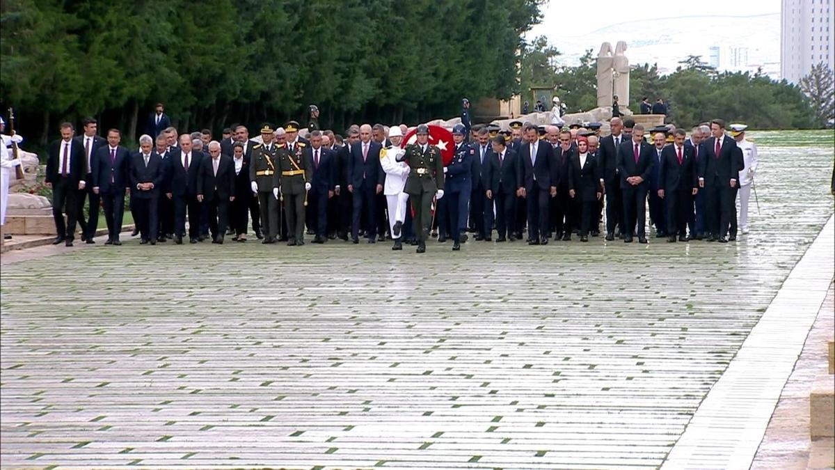 30 Ağustos Zaferi'nin 104. yılı: Devletin zirvesi Ata'nın huzurunda
