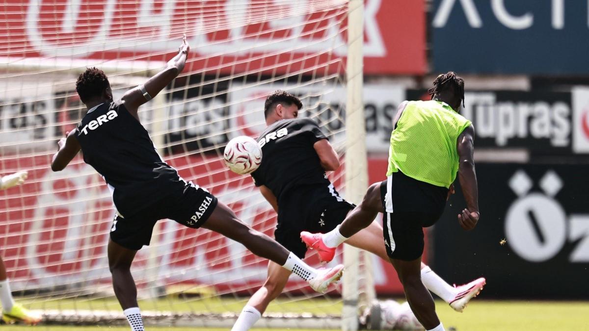 Beşiktaş, Çorum FK maçına hazır