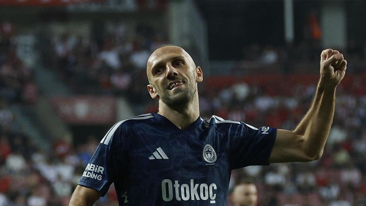 Vedat Muriç seriyi üç maça taşıdı: Konya, Lyon ve Samsun haber görseli