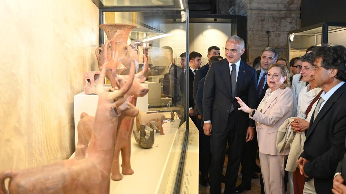 Troyanın hikâyesi Romada: 2 milyonu aşkın kişi ziyaret etti