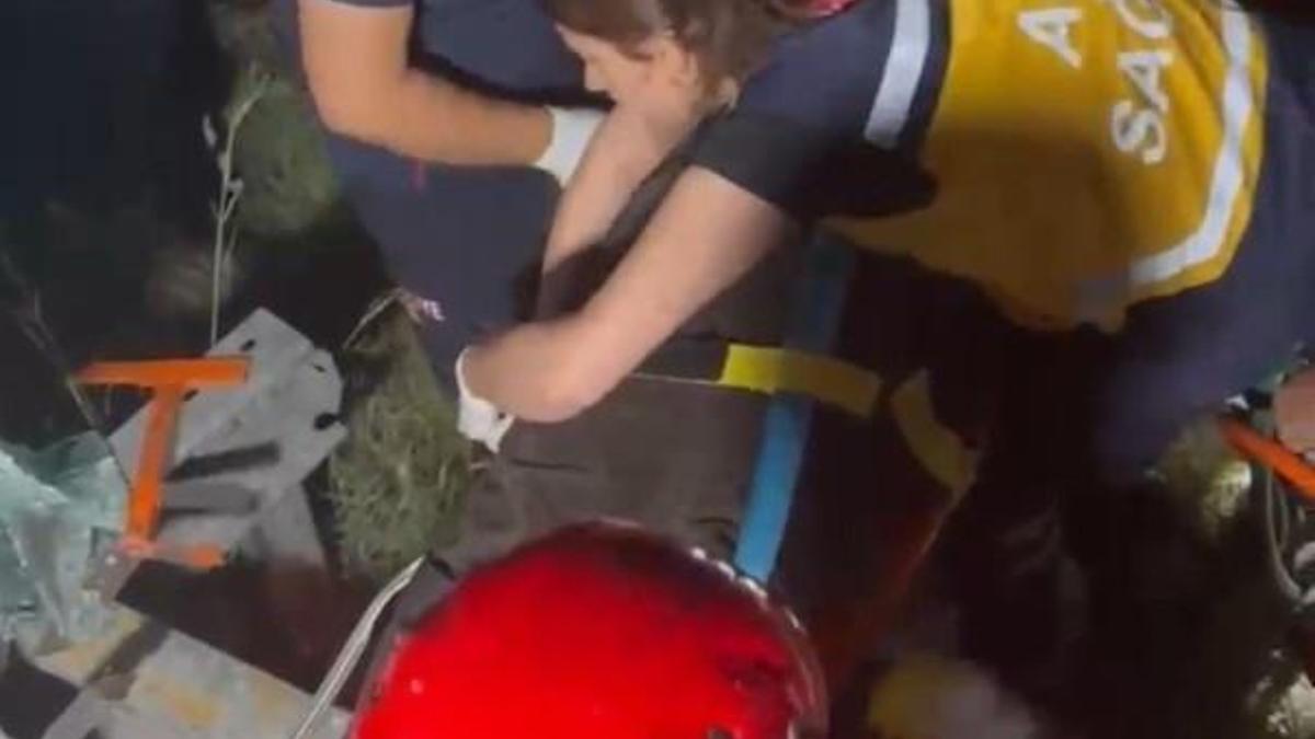 Osmaniyede TIR dorsesine çarpan çekici devrildi: 1 yaralı