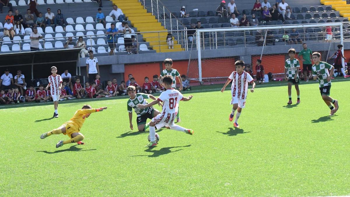 Yunusemre'de 30 Ağustos Zafer Bayramı futbol turnuvası sona erdi