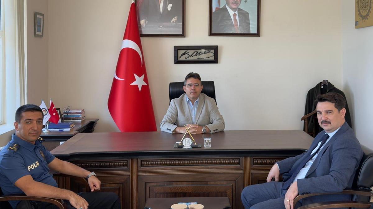 Marmaris'te görev değişikliği yapan emniyet müdürlerinden Kaymakam Kaya'ya ziyaret