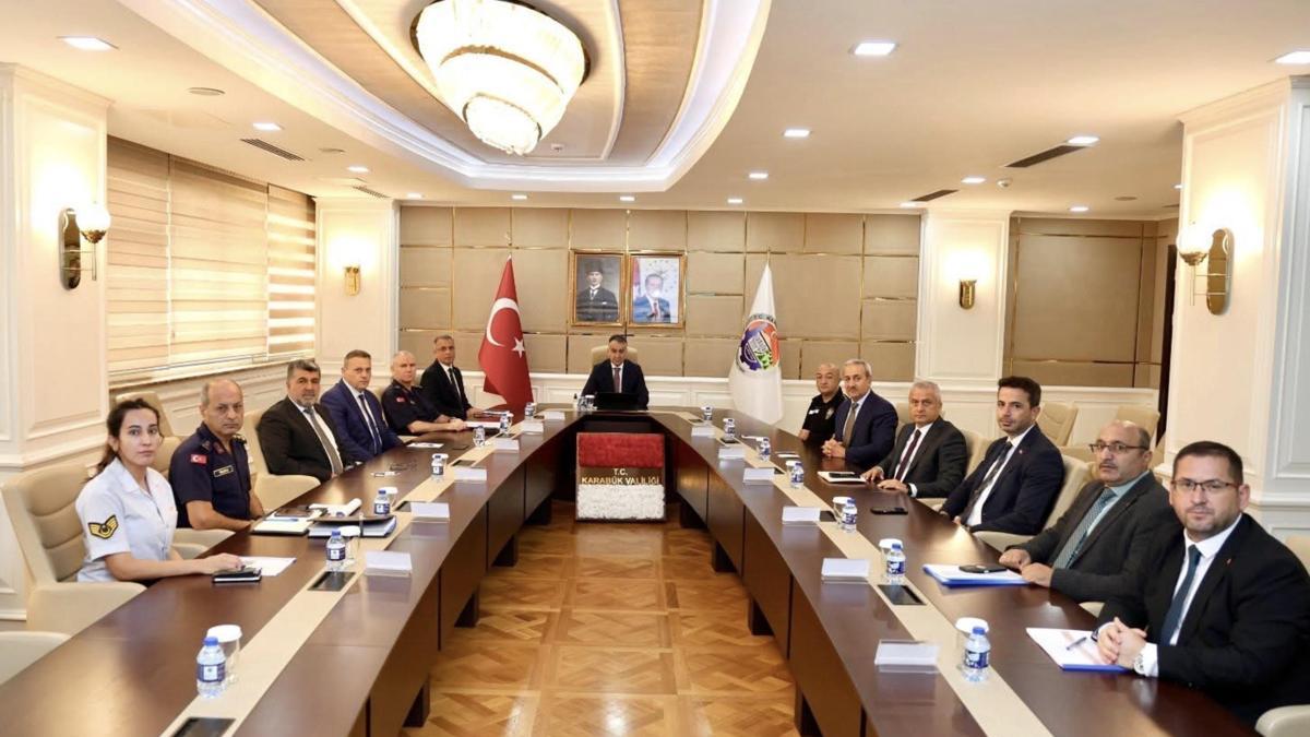 Karabük'te okul güvenliği toplantısı yapıldı