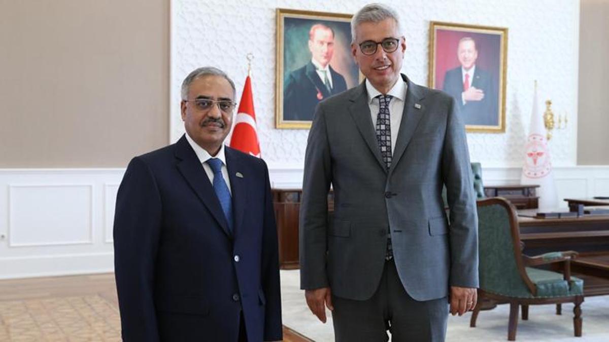Bakan Memişoğlu, D-8 Genel Sekreteri Mahmood ile bir araya geldi