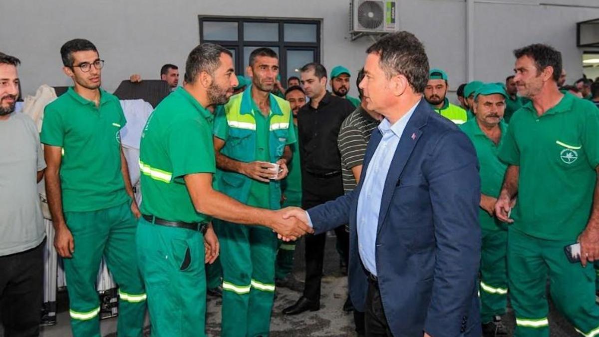 Osmangazi Belediye Başkanı, temizlik personeliyle kahvaltıda bir araya geldi