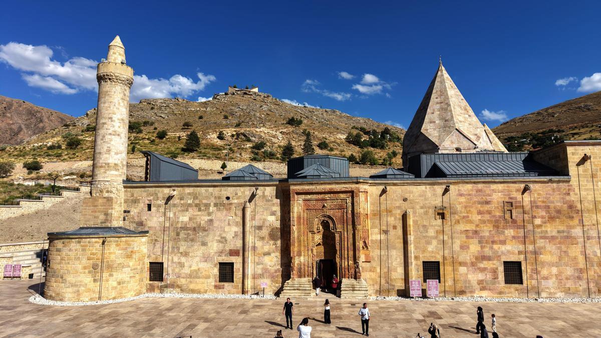 Tarihin taşla yazılmış şaheserinde 'gölge' turizmi/ Ek fotoğraflar