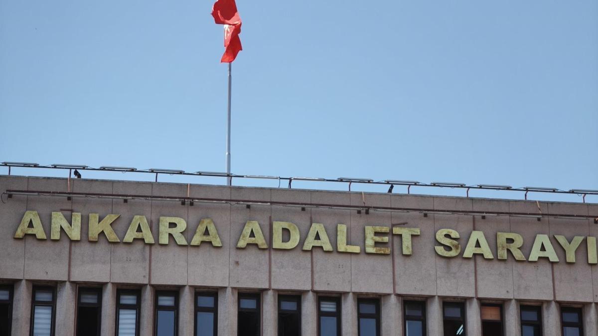 Alihan Kuriş suç örgütü soruşturması: Eski Bakan İdris Naim Şahin ifade için adliyeye gitti