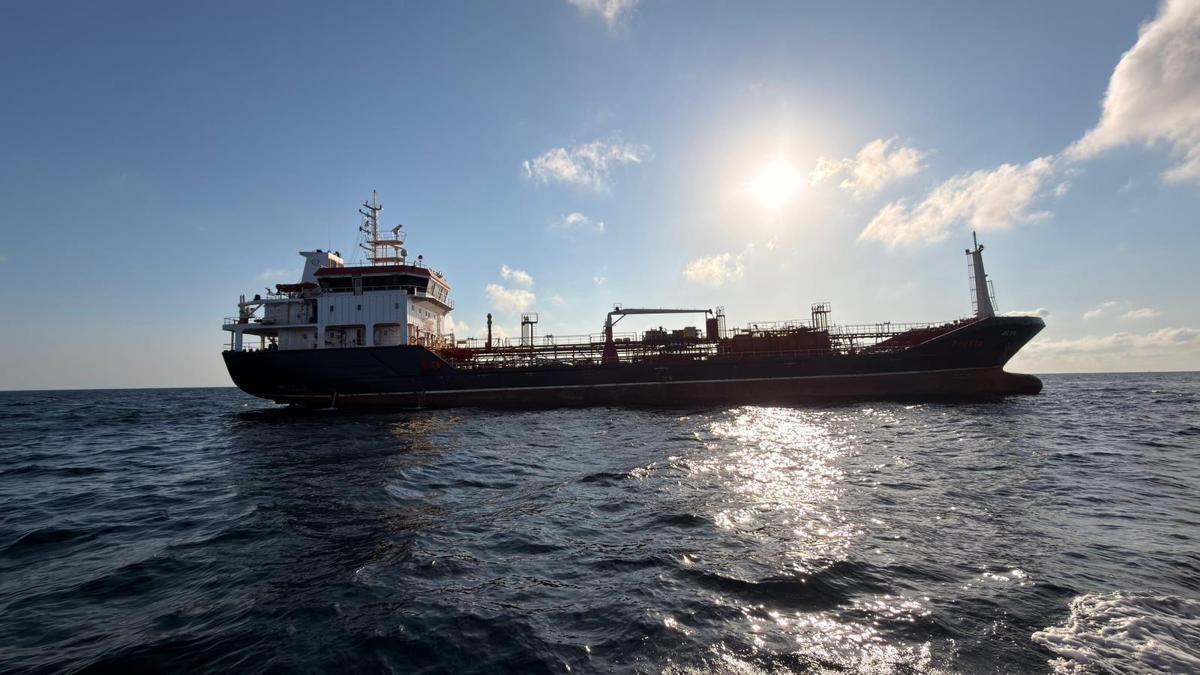 Marmara Denizi'nde gemi kazası! Vali Gül: Batan gemideki 10 mürettebattan haber alamıyoruz