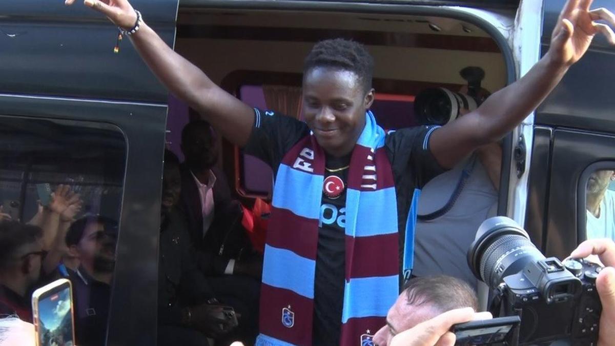 Trabzonspor, yeni golcüsü Franculino Djuya kavuştu