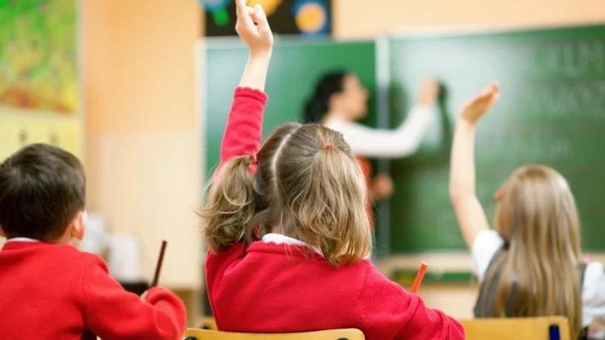 ÜCRETLİ ÖĞRETMENLİK BAŞVURUSU NE ZAMAN AÇIKLANIR? 2026-2027 MEB ücretli öğretmenlik sonuçları nereden ve nasıl sorgulanır?