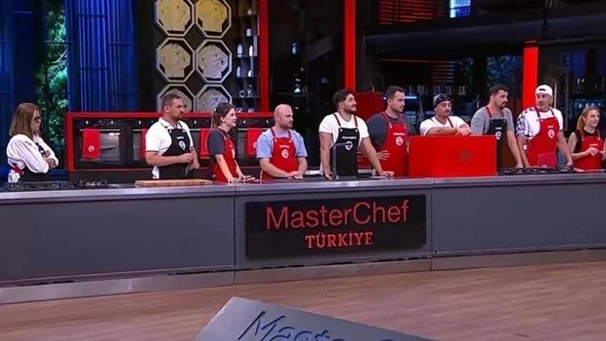 MASTERCHEF ELEME ADAYI 3 EYLÜL: MasterChef'te eleme adayı kim oldu? Potayakim girdi? Dokunulmazlık oyununu hangi takım kazandı?