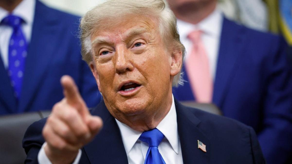 Trump'tan FED'e faiz tehdidi: Düşürmezseniz ticareti keserim