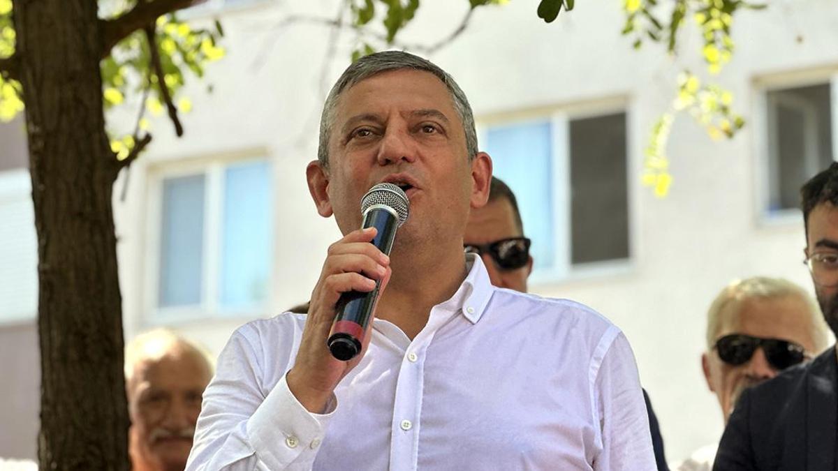 Parti karmaşası... Özgür Özel'den gaf üstüne gaf!