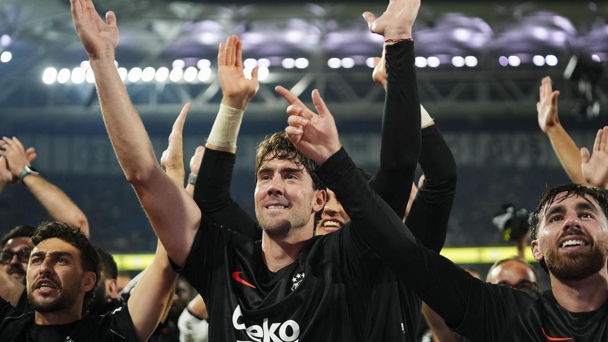 Beşiktaş'ta derbinin primi belli oldu haber görseli