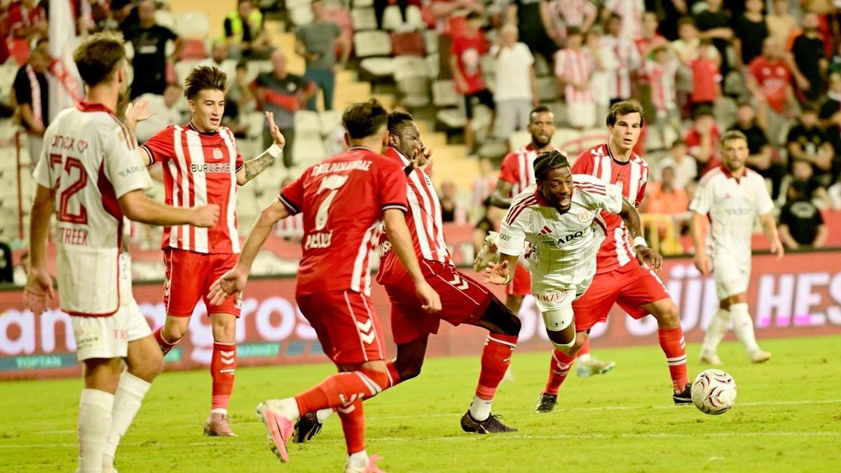Sivasspor, 6 maç sonra galibiyetle tanıştı haber görseli