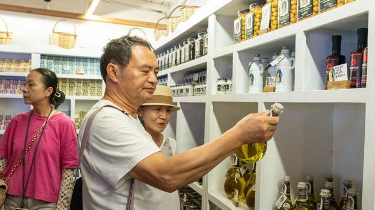 Kültür Yolu Festivali Çanakkale'de: Çinli turistlerin gözdesi zeytinyağı oldu
