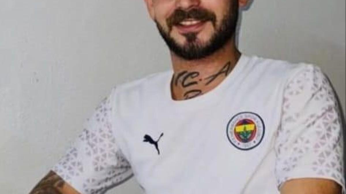 Adana’da hafif ticari araçla çarpışan motosikletin sürücüsü öldü haber görseli