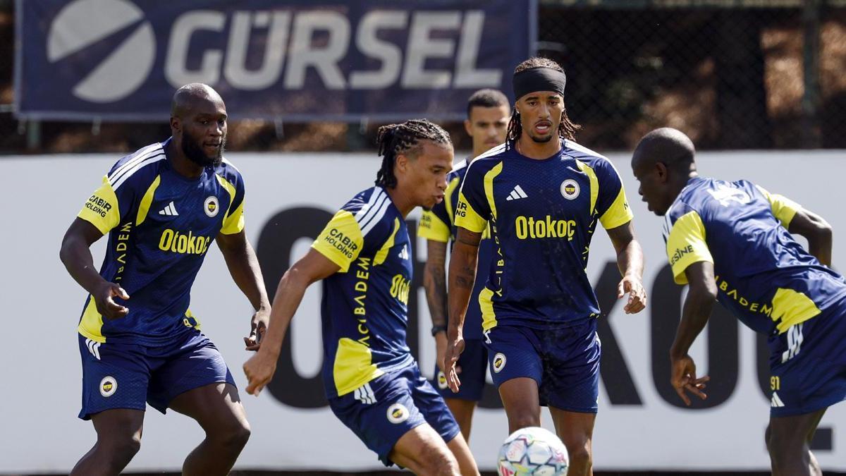 Fenerbahçe'de Roma mesaisi sürdü