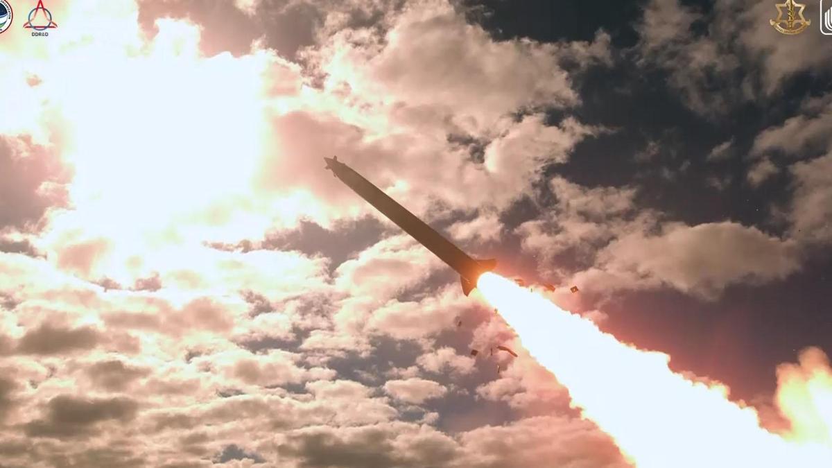 3,5 milyar dolarlık ‘Aşil Kalkanı’nda kriz! Yunanistan’da kontrol kimde? savaşı haber görseli