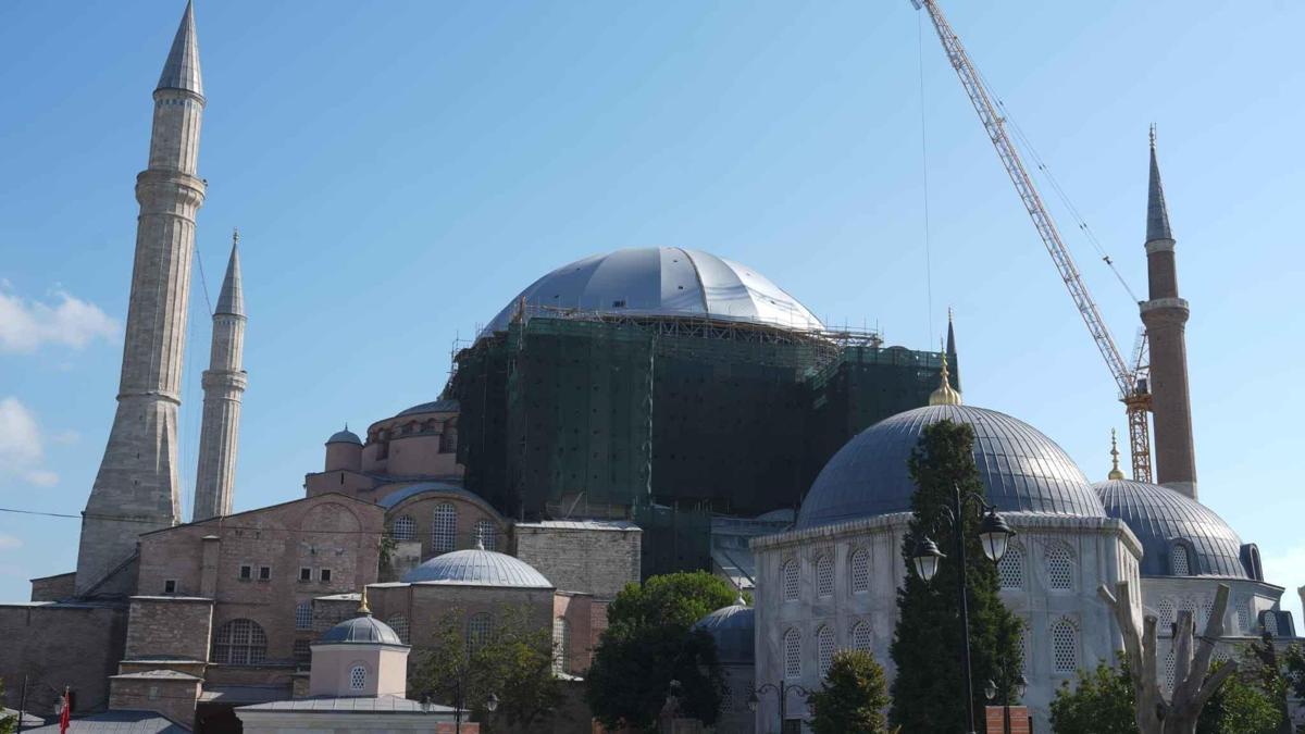 Ayasofya’nın mihrap bölümündeki kubbede güçlendirme ve konservasyon çalışmaları başlıyor haber görseli