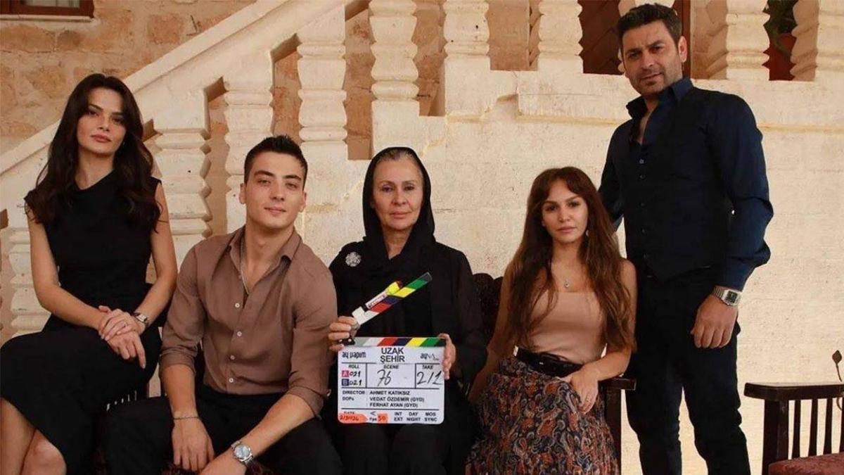 Uzak Şehir bu akşam var mı yok mu? 14 Eylül Uzak Şehir yeni bölümü, sezonu ne zaman başlayacak? haber görseli