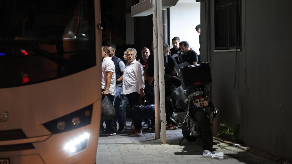 Seferihisar Belediyesi'nde ‘rüşvet’ soruşturması; 47 şüpheli adliye sevk edildi haber görseli