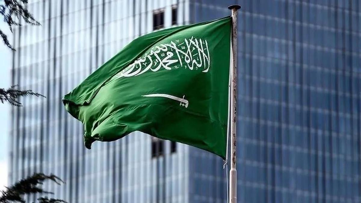 SON DAKİKA... Suudi Arabistan'da alarm: Mekke ve Cidde dahil çok sayıda bölgeye 'tehlike' uyarısı!