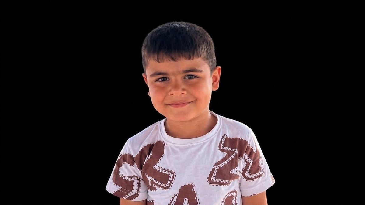Boğazına oyuncak kaçan Mehmet, 20 günlük yaşam mücadelesini kaybetti haber görseli