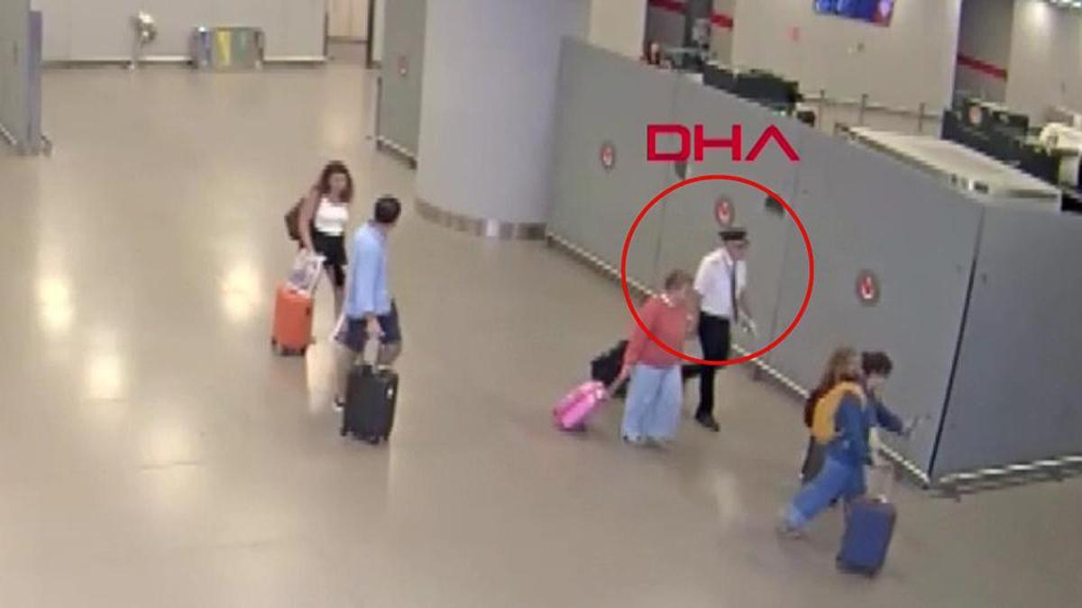 Pilot kıyafetli uyuşturucu kuryesi