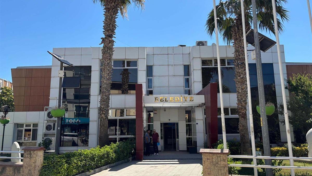 Seferihisar Belediyesinde 'rüşvet' soruşturmasında 29 tutuklama