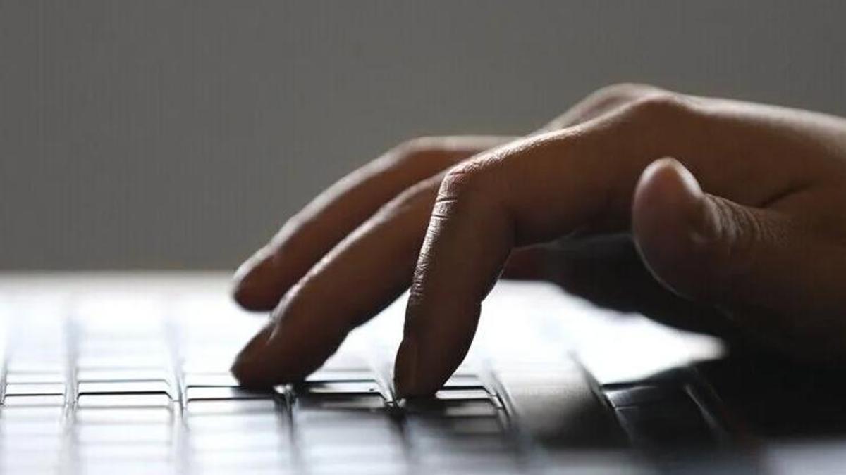 Müstehcen içerikli paylaşım yapan 419 sanal medya hesabına erişim engeli