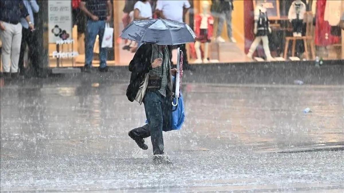 18 EYLÜL HAVA DURUMU METEOROLOJİ: İstanbul'da havalar nasıl olacak? Yağmur yağacak mı? Meteoroloji'den sağanak uyarısı! haber görseli