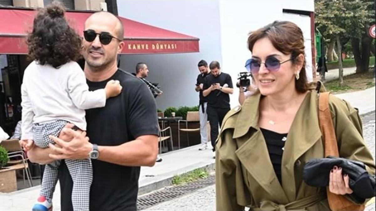 Ezgi Mola ve Mustafa Aksakallı Bebek'te Buluştu