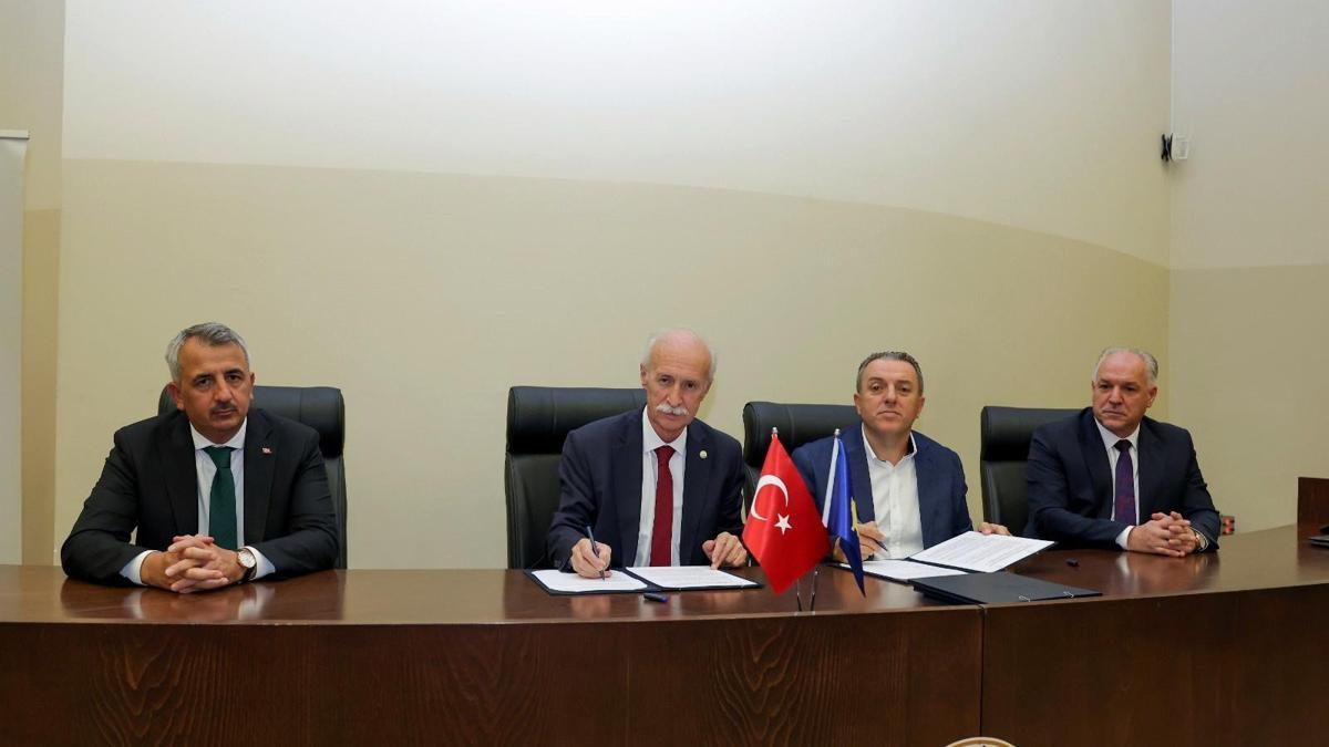 TÜ ile Kosova Sağlık Bakanlığı arasında işbirliği protokolü imzalandı haber görseli
