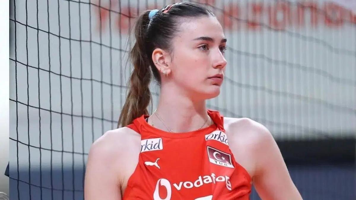DİLAY ÖZDEMİR KİMDİR, KAÇ YAŞINDA, NERELİ? Voleybolcu Dilay Özdemir Hangi Takımlarda Forma Giydi? Filenin Sultanları'nın Genç Yıldızı haber görseli