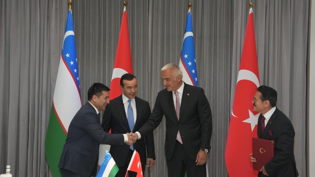 Bakan Ersoy: Kültür ve sanat alanındaki yakın iş birliğimizi daha da ileri taşımaya hazırız haber görseli