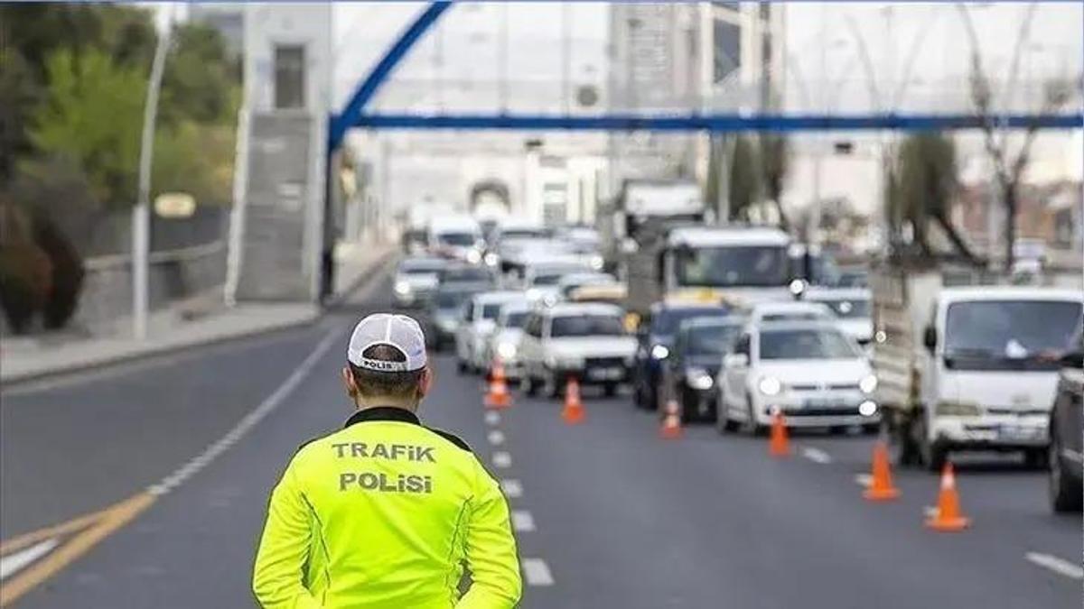 ANKARA TRAFİĞE KAPALI YOLLAR 13 EKİM: Ankara'da hangi yollar trafiğe kapalı olacak?