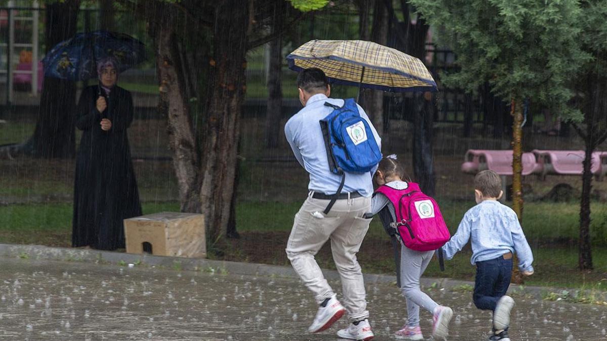 SON DAKİKA | İstanbul Valiliği duyurdu! Eğitime 1 gün ara verildi